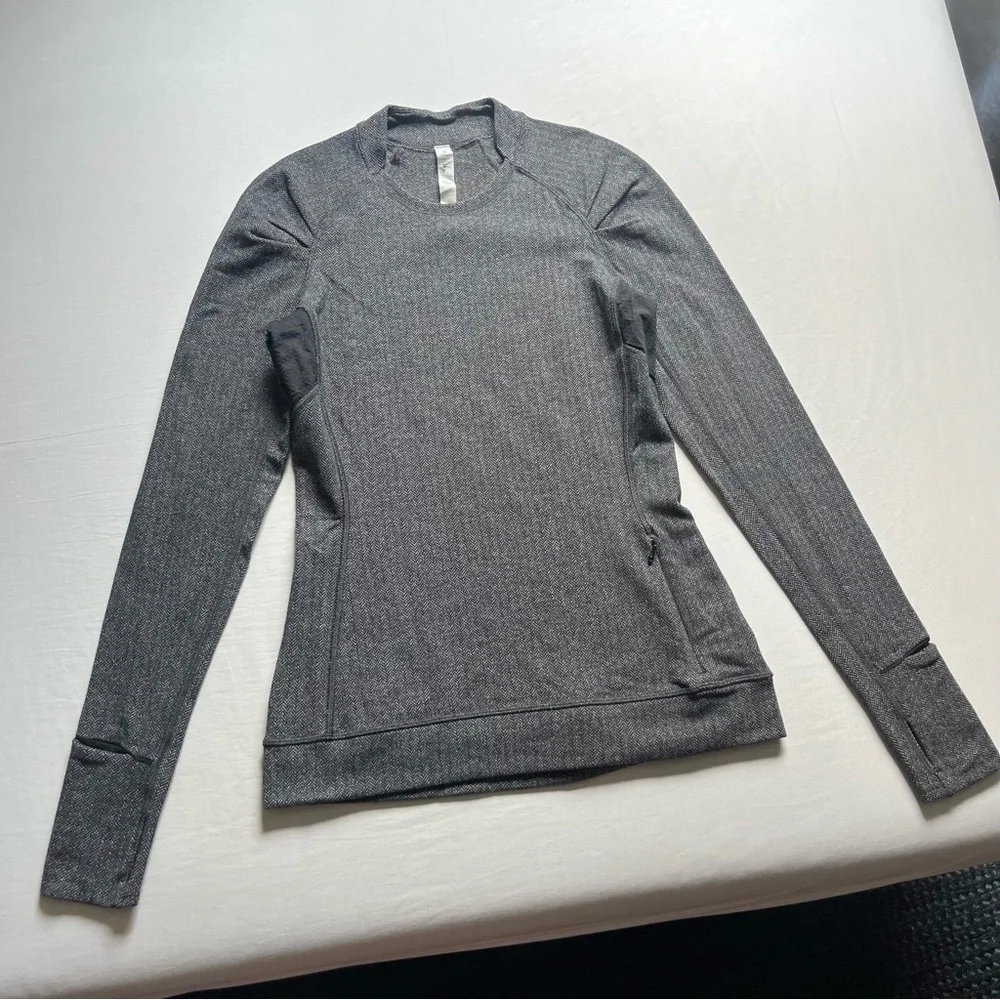 LULULEMON ATHLETICA grey herringbone knit athletic long sleeve‎ sweater top